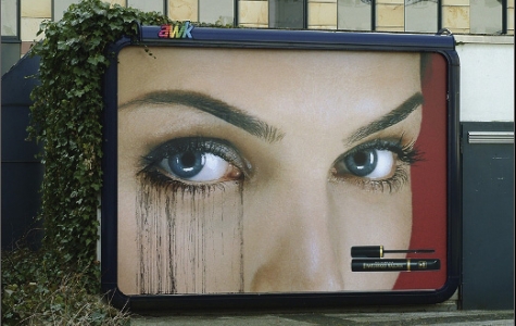 max factor – maskarası akan billboard