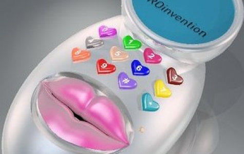 KissPhone böyle öper