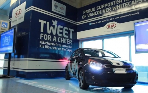 Tweet Attıkça Tezahürat Yapan Fanatik Otomobil