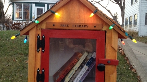Her Sokağa Bir Kutu Kütüphane