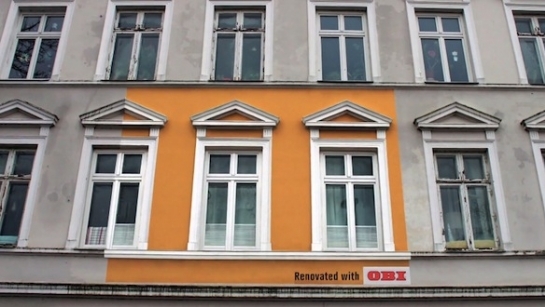 Binaları Kafasına Göre Reklam Mecrasına Dönüştüren Marka