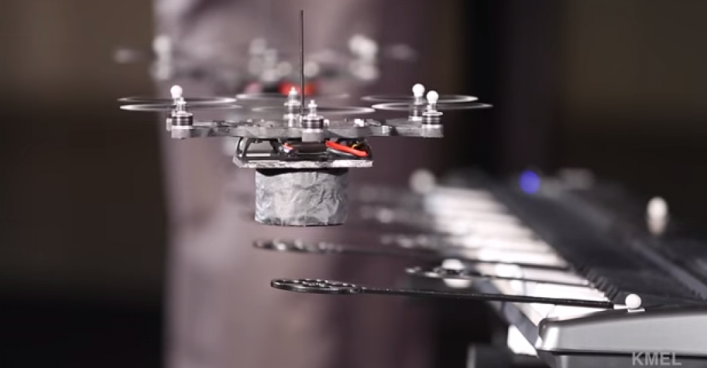 Dronlardan Oluşan Bir Müzik Grubu: Flying Robot Rockstars