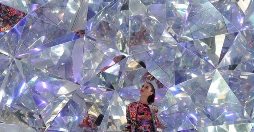 Işığın Kağıt gibi Katlanıp Origamiye Dönüşümü