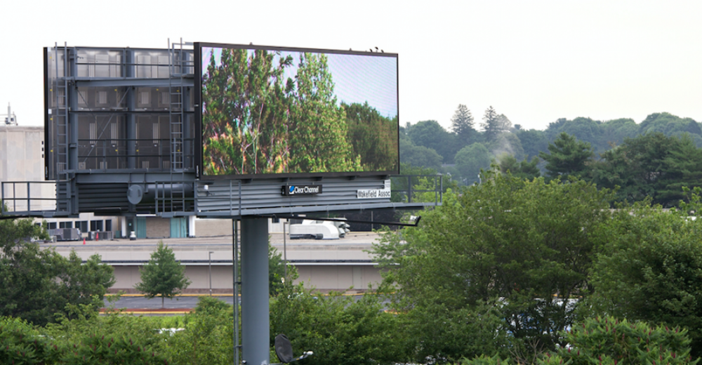 Açıkhava Panolarını Doğaya Ödünç Vermek