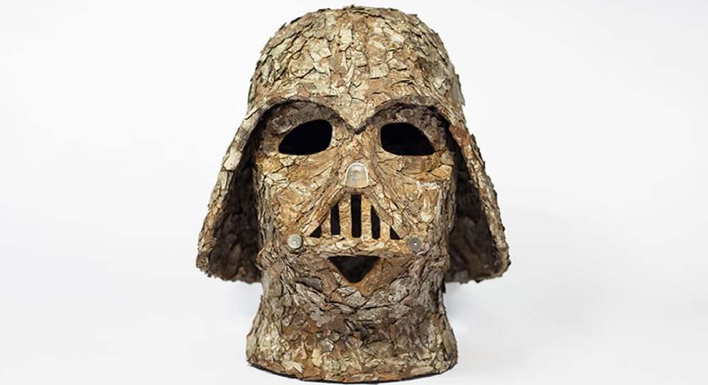 Ağaç Kabuğuyla Yeniden Yaratılan Darth Vader Başlığı