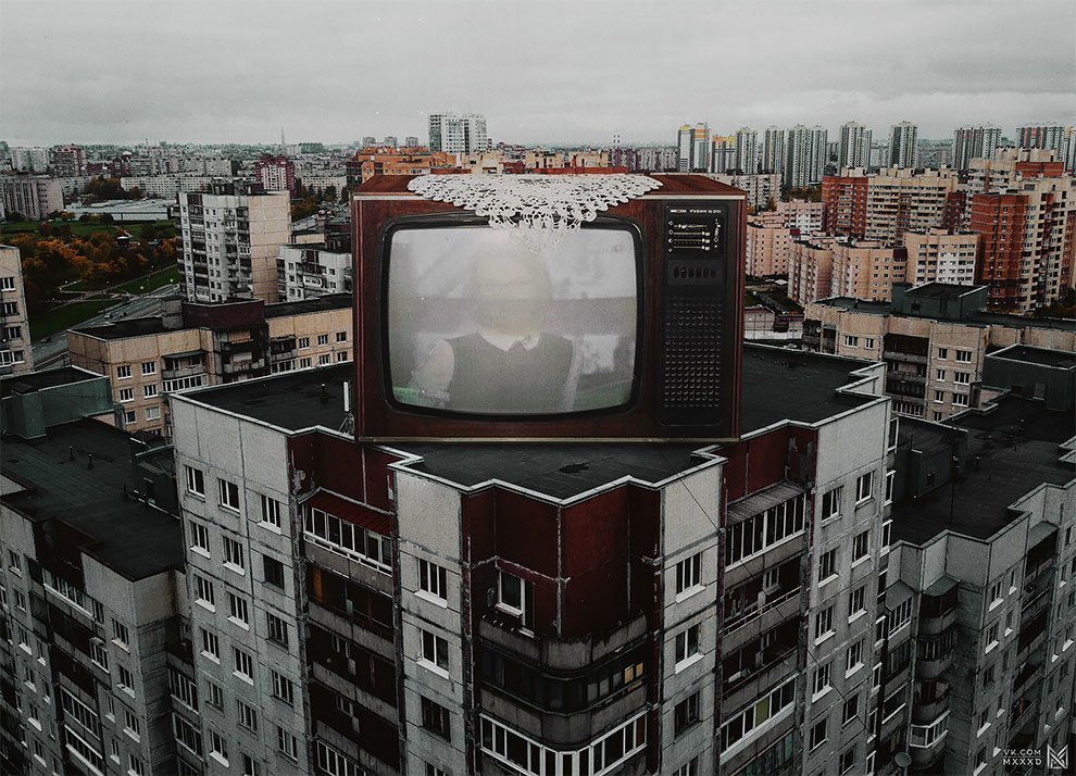 Absürt ve Karanlık Kolajlarla 2046 Rusya'sı