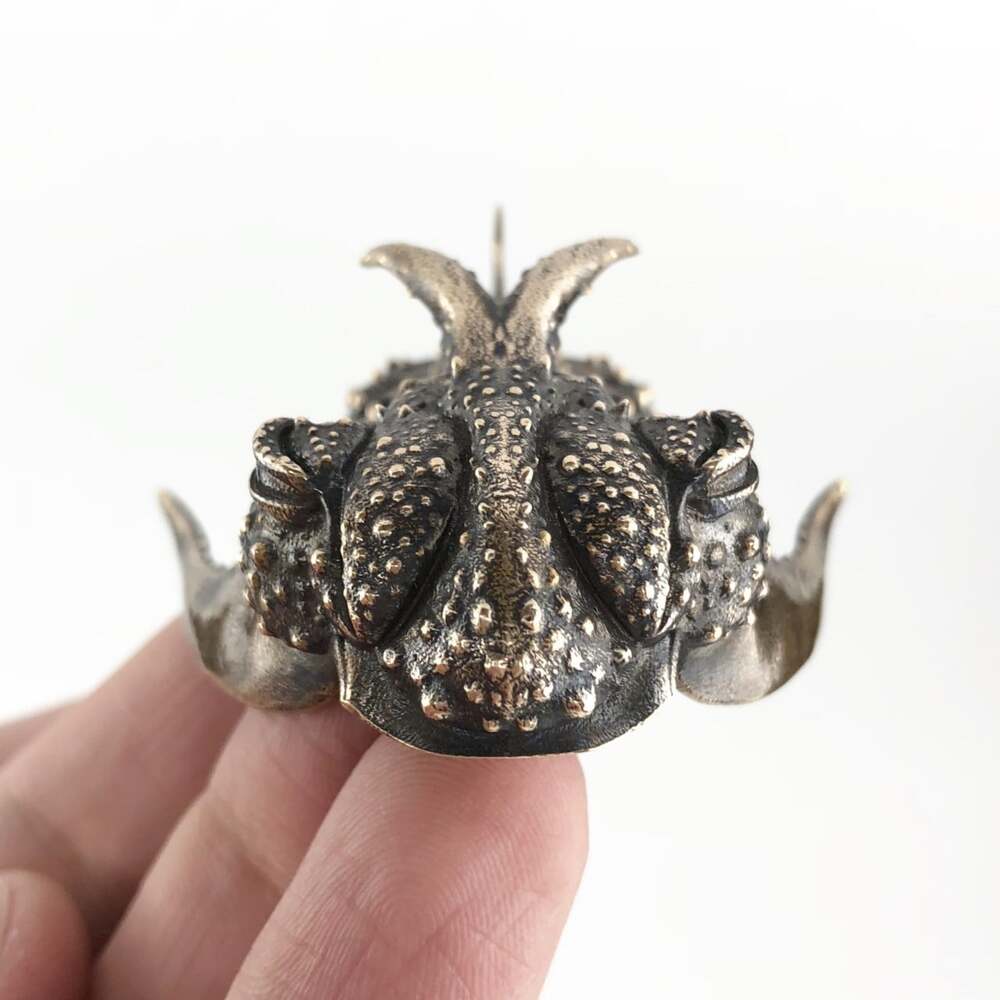 Bilim İnsanından Fosil Heykelleri