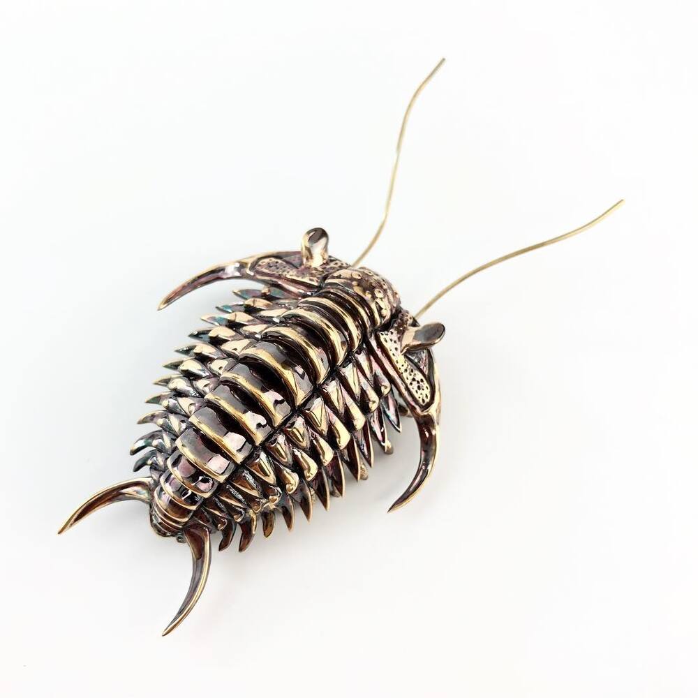 Bilim İnsanından Fosil Heykelleri