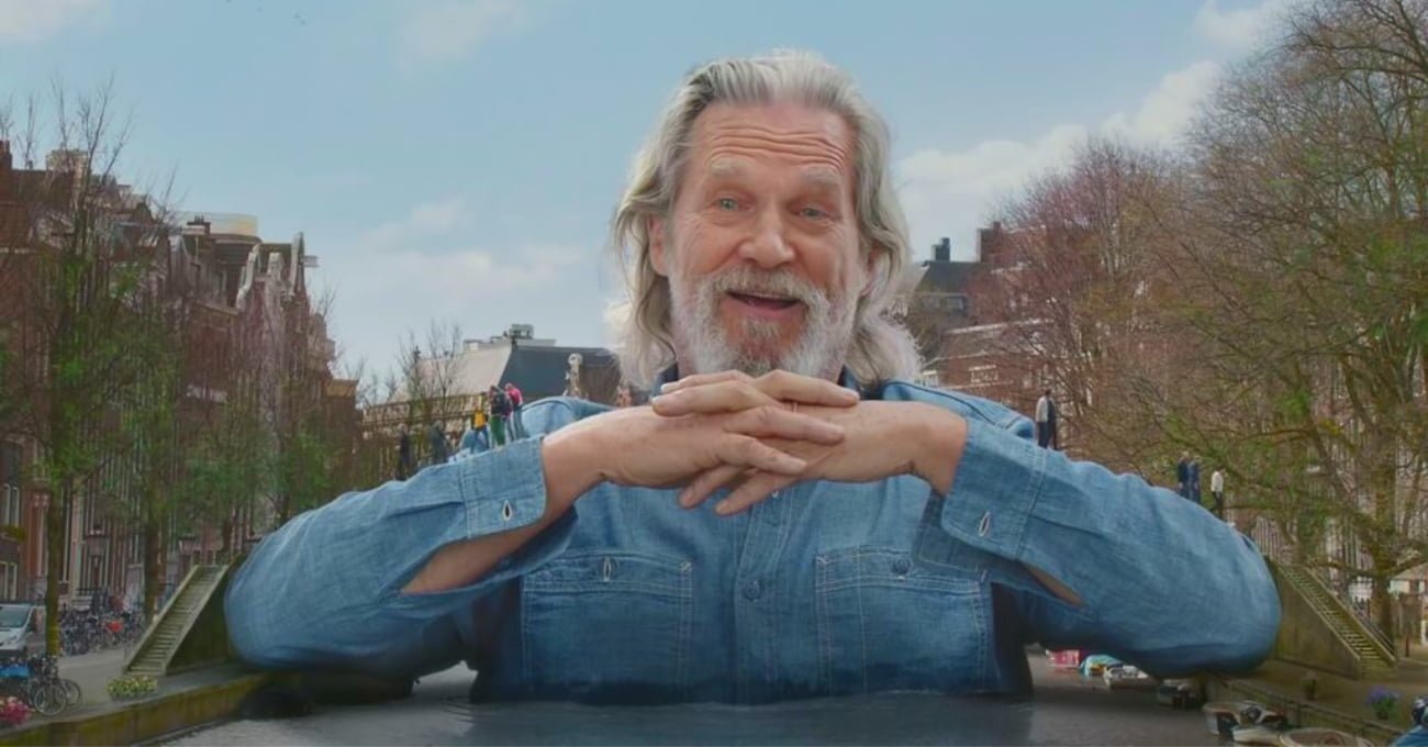 Jeff Bridges Bu Reklamda Soyadı Gibi Köprü Rolünde