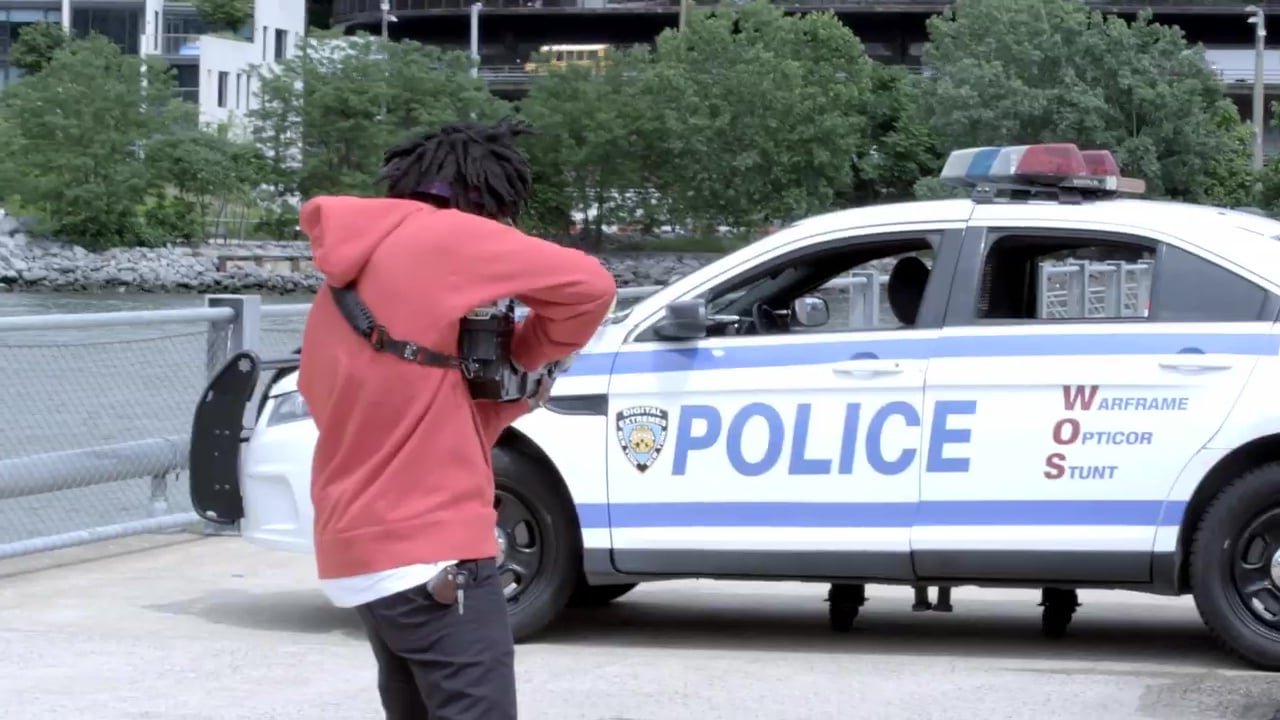 Video Oyunu Silahıyla Polis Aracı Patlatma Şakası