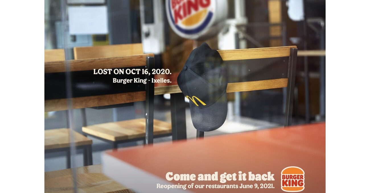 Burger King’de Unutulan Eşyalar Sahiplerini Bekliyor