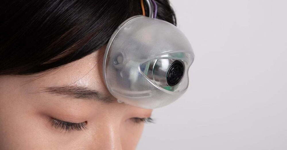 Telefondan Başını Kaldıramayanlar için Robotik Üçüncü Göz