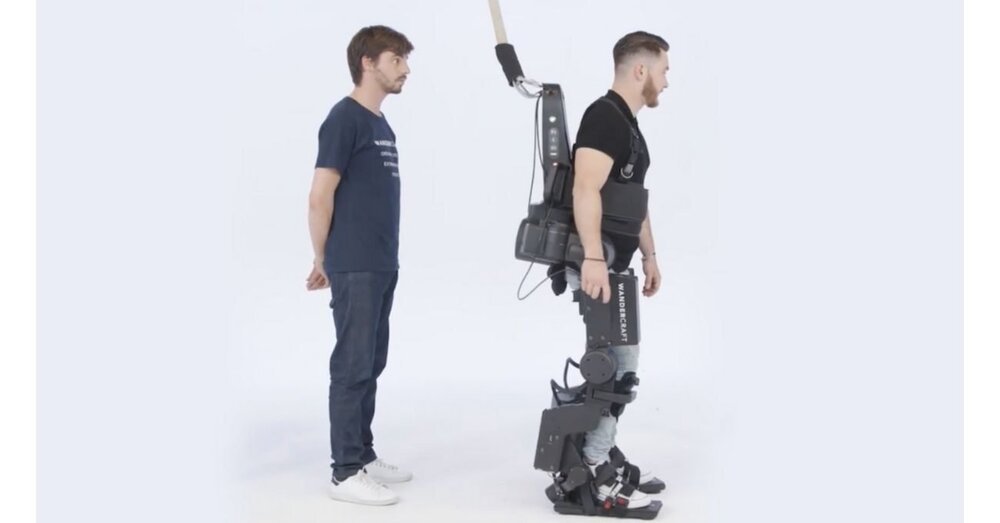 Tekerlekli Sandalye Kullananların Yürüyebilmesi İçin Dış İskelet