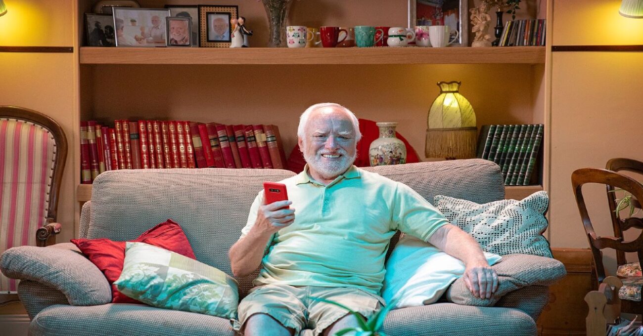 Harold’un İkonik “Zoraki Gülümsemesi” Vodafone Kampanyasında