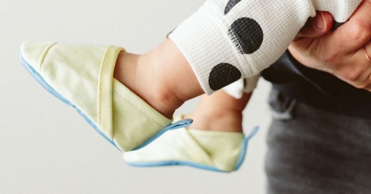 Suda Çözünerek Kaybolan Vegan Bebek Ayakkabıları