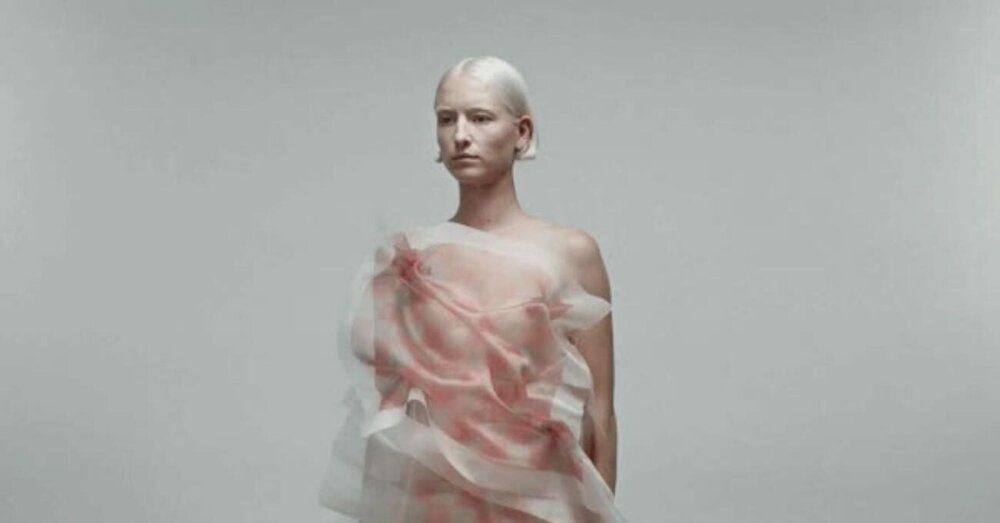 Sanal Görünümlü Gerçek Robotik Giysiler