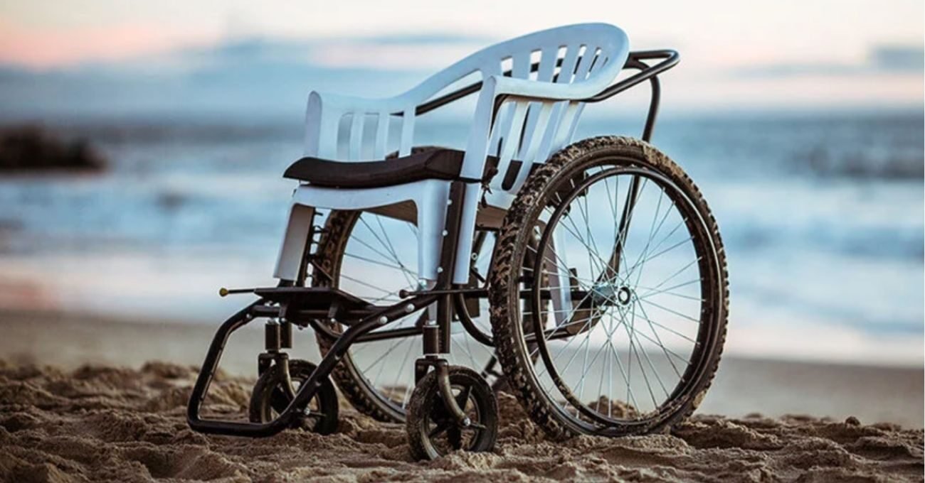 Plastik Sandalyeden Tekerlekli Sandalyeye