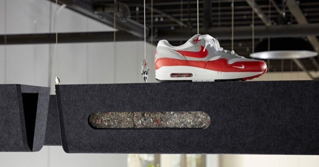Nike Grind ve Plastik Şişe Atıkları Akustik Tavan Bölmelerine Dönüşüyor