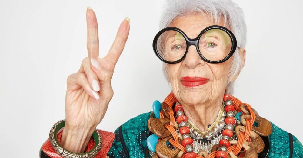 Asırlık Bir Çocuğun Renkli Vedası: Iris Apfel