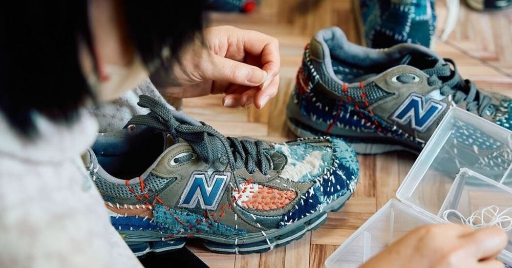 Elle Nakışlanan Rengarenk Spor Ayakkabılar