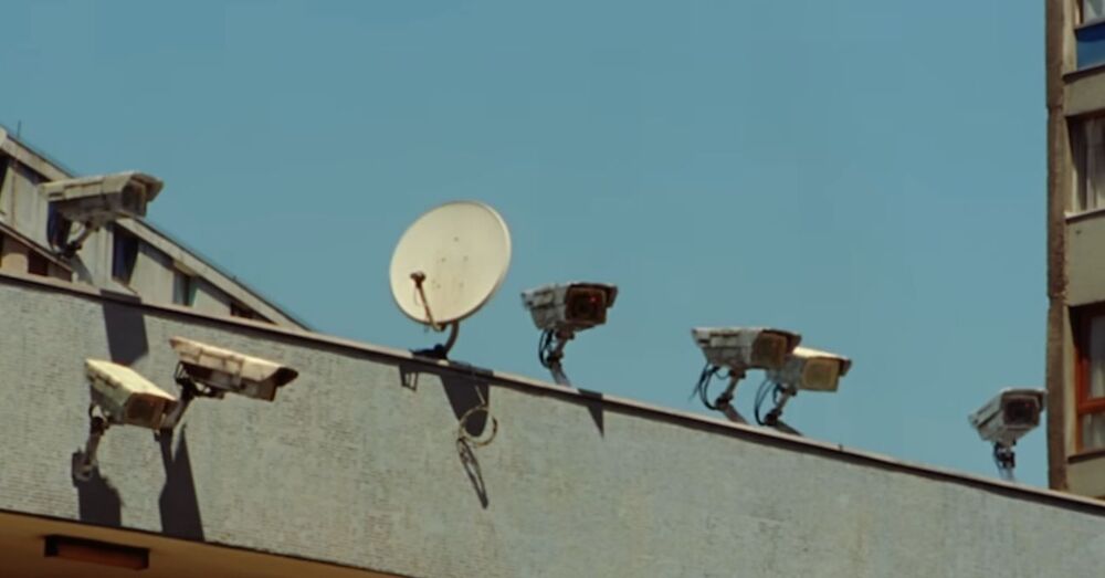 Apple’dan Gözetleme Kameralarının Saldırısını Konu Alan Distopik Film: Flock