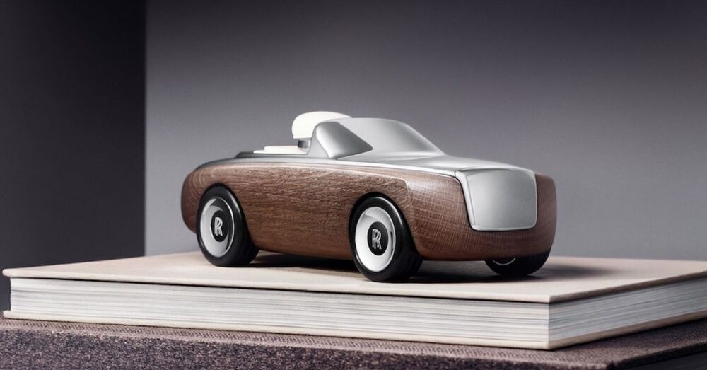 Rolls-Royce’dan Müşterilerine, Otomobillerinin Montaj Sürecini Deneyimleten Minyatür Model