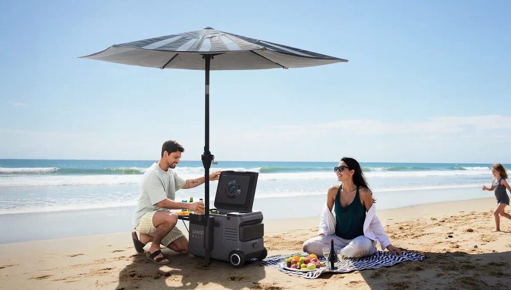 Anker’den Güneş Panelli Şemsiye ve Pilli Soğutucu ile Tam Teşekküllü Yazlıkçı Seti