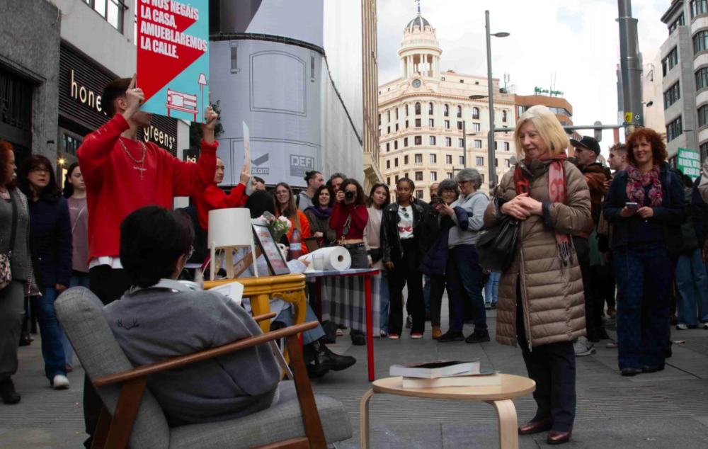 Reklamcılık Öğrencilerinden Barınma Krizine Yaratıcı Protesto