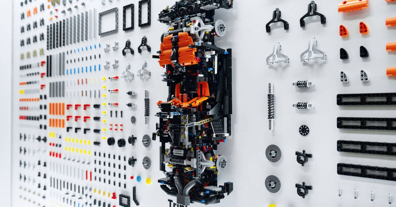 LEGO’dan Metro İstasyonlarında Mühendislik Sergisi